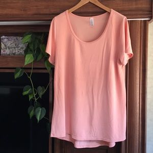 LuLaRoe classic Tee